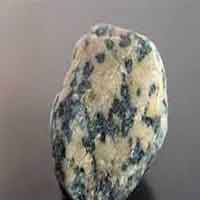 سنگ دیوریت| مزایا و معایب استفاده از سنگ دیوریت