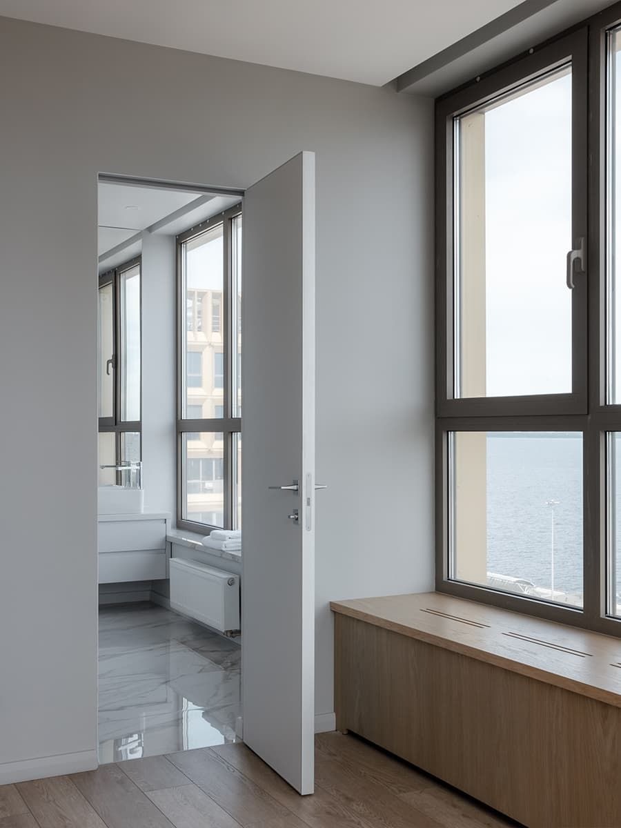 برای خرید درب فریم لس باید به چه نکاتی توجه کنیم؟